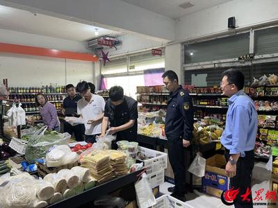 青田街道市场监管所开展食品安全抽检工作